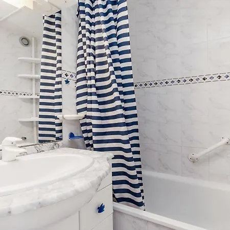 Apartment Port Dauphin 3- 63- Studio Spacieux- 4 Pers *
